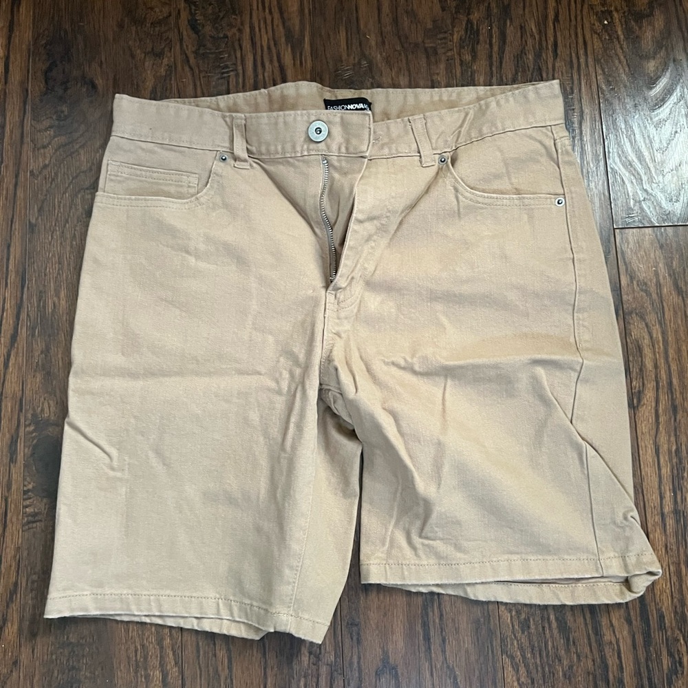 FashionNova Mens shorts